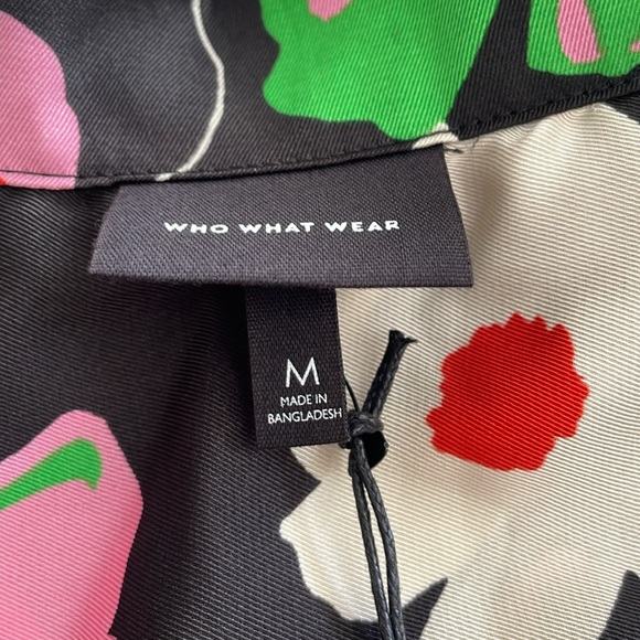 Who What Wear NWT Floral Wrap Blouse - Picture 7 of 9